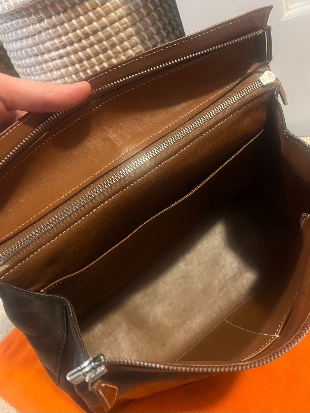 Hermès vintage Yeoh Leather Two-Tone shoulder Bag full set - Picture 13 of 16